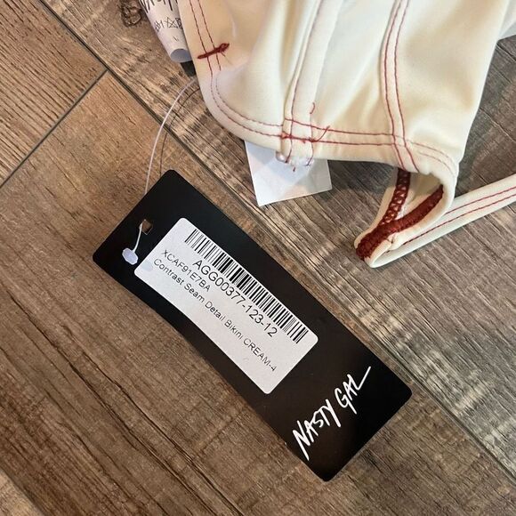 Nasty gal constraint seam detail bikini to size 0 - Picture 5 of 5